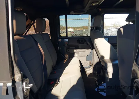 2007 Jeep Wrangler Unlimited Sahara из США, поврежденный, VIN 1J4GA59147L148739